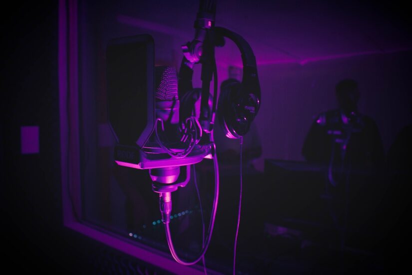 gojo hollow purple
